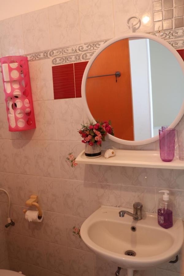 Beutifull View Of Batyam Apartman Bat Jám Kültér fotó